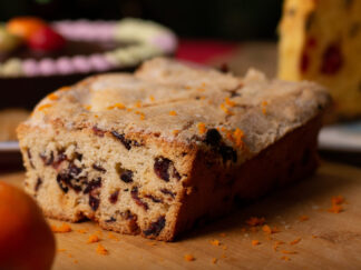 Cranberry and Orange Heavy Cake